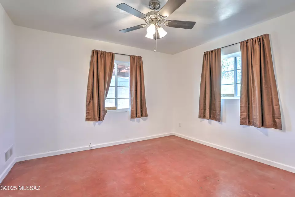 Bedroom - 2627 N Euclid Ave, Tucson, AZ 85719 photo 5 of 5