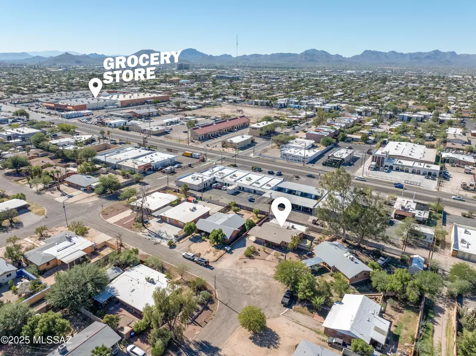 View/Area - 2627 N Euclid Ave, Tucson, AZ 85719 photo 1 of 3