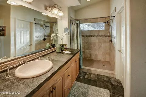 Bath - 2875 N Hartwick Ave, Tucson, AZ 85715 photo 1 of 3