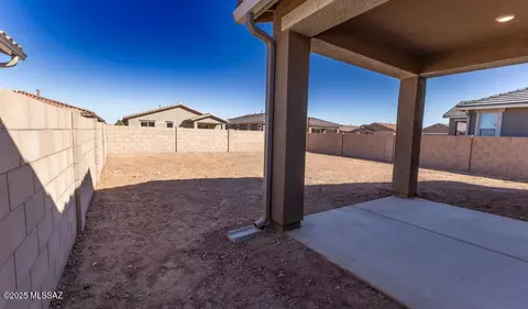 21740 E Crest Ave, Red Rock, AZ 85145 photo 3
