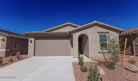 21728 E Crest Ave, Red Rock, AZ 85145