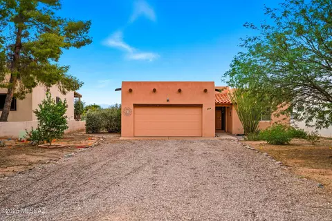 116 S Charleston Ave, Corona De Tucson, AZ 85641