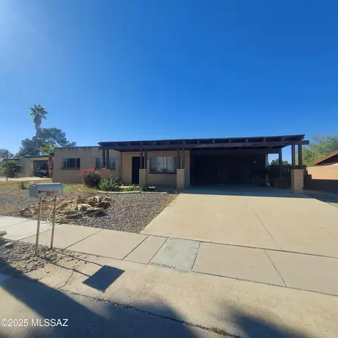 635 N Banff Ave, Tucson, AZ 85748
