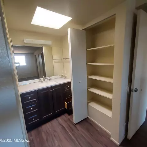 Bath - 8301 E Wildcat Dr, Tucson, AZ 85730 photo 1 of 3