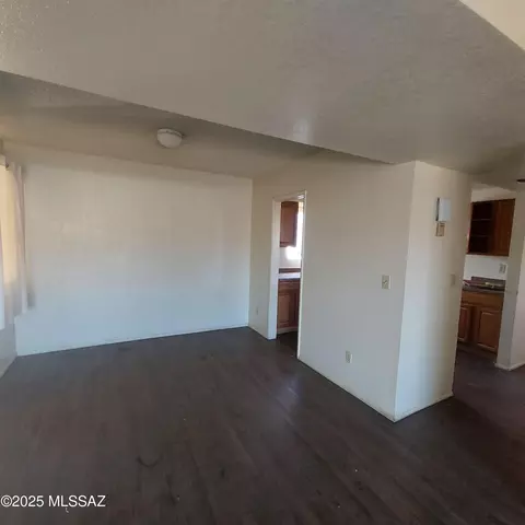 Living - 8301 E Wildcat Dr, Tucson, AZ 85730 photo 4 of 4