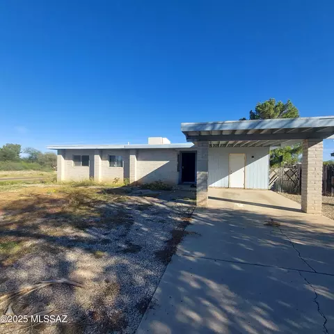 8301 E Wildcat Dr, Tucson, AZ 85730