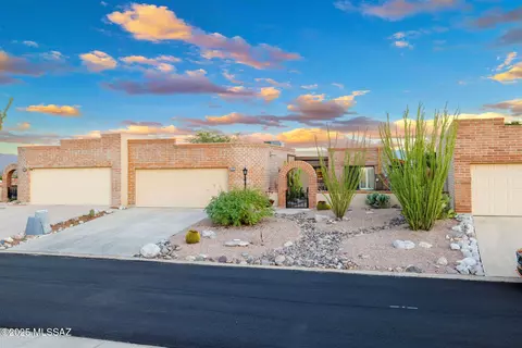 5180 N Grey Mountain Trl, Tucson, AZ 85750