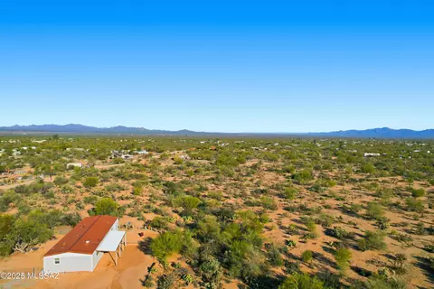 11450 S Cherokee Ln, Tucson, AZ 85736