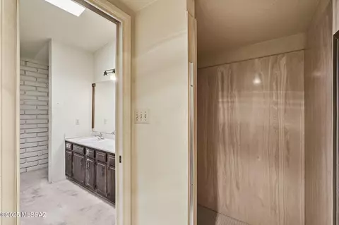 Entry Way - 209 E River Rd, Tucson, AZ 85704 photo 3 of 3