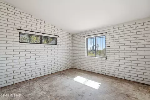 Bedroom - 209 E River Rd, Tucson, AZ 85704 photo 5 of 7