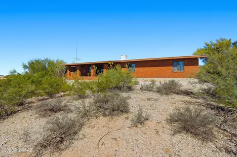 Exterior - 209 E River Rd, Tucson, AZ 85704 photo 11 of 11
