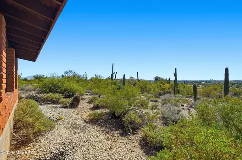 Exterior - 209 E River Rd, Tucson, AZ 85704 photo 9 of 11