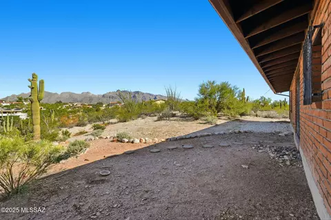 Exterior - 209 E River Rd, Tucson, AZ 85704 photo 7 of 11
