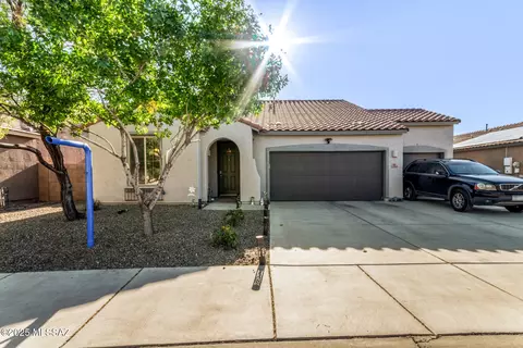 12543 N Boscombe Dr, Marana, AZ 85653