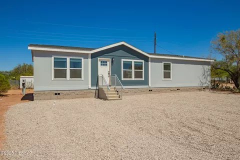 9415 S Vicki Dr, Tucson, AZ 85736