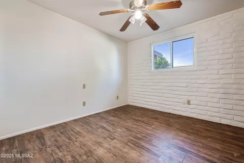 Bedroom - 7531 E 39th St, Tucson, AZ 85730 photo 4 of 8