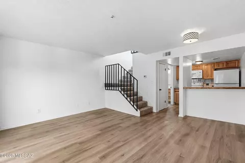 1620 N Wilmot Rd UNIT S333, Tucson, AZ 85712