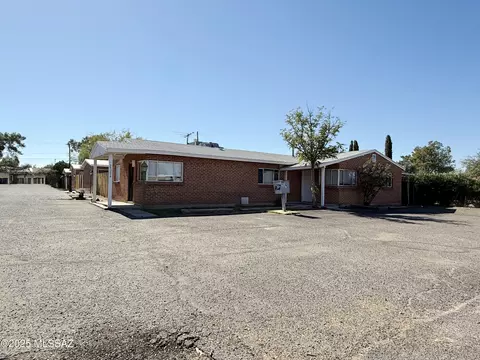 2538 E Glenn St, Tucson, AZ 85716
