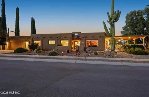 425 E Paseo Chuparosas, Green Valley, AZ 85614