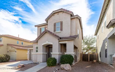 7658 E Desert Overlook Dr, Tucson, AZ 85710