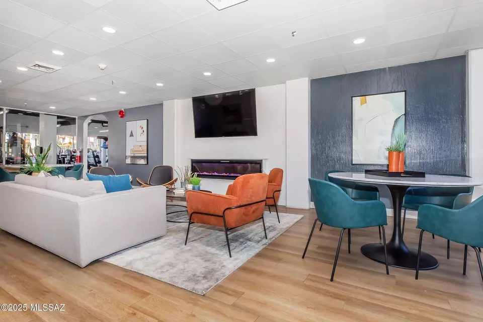 Living - 425 W Paseo Redondo #8G, Tucson, AZ 85701 photo 1 of 8