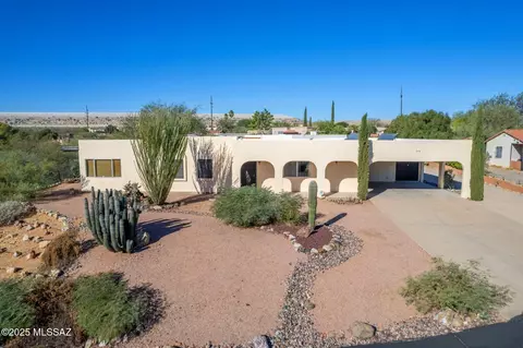 959 S Las Lomas Cir, Green Valley, AZ 85614