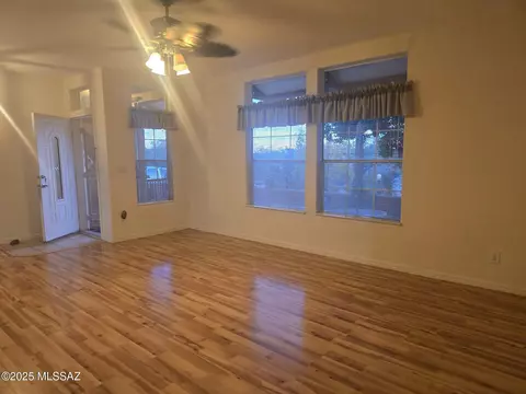 1040 E Miguel Ave, Benson, AZ 85602 photo 2