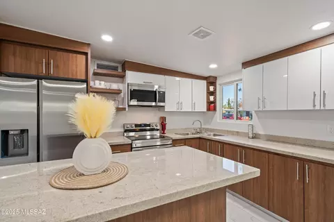 Kitchen - 7901 E Winnepeg Dr, Tucson, AZ 85730 photo 1 of 2