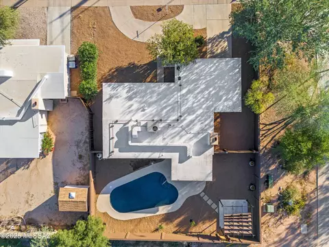 View/Area - 7901 E Winnepeg Dr, Tucson, AZ 85730 photo 2 of 2