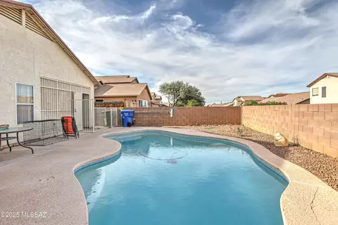 Exterior - 9045 E Ironbark St, Tucson, AZ 85747 photo 4 of 4