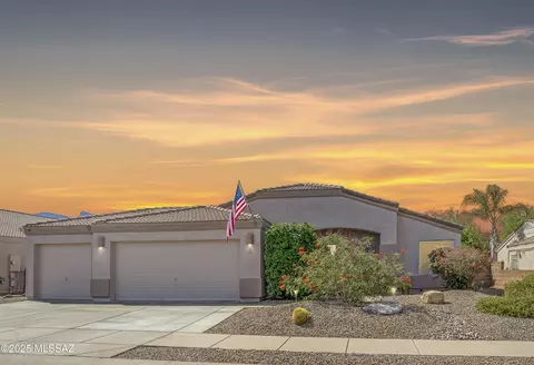 519 W Silvertip Rd, Tucson, AZ 85737