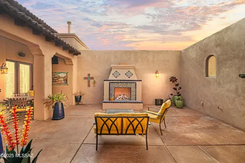 655 W Placita Quieta, Green Valley, AZ 85622