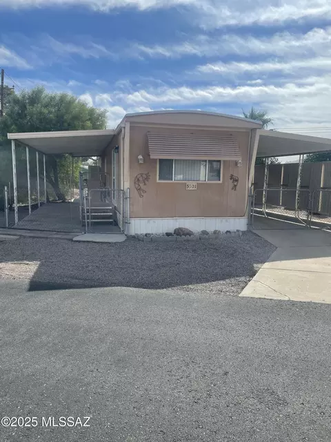 5501 W Rocking Circle St, Tucson, AZ 85713