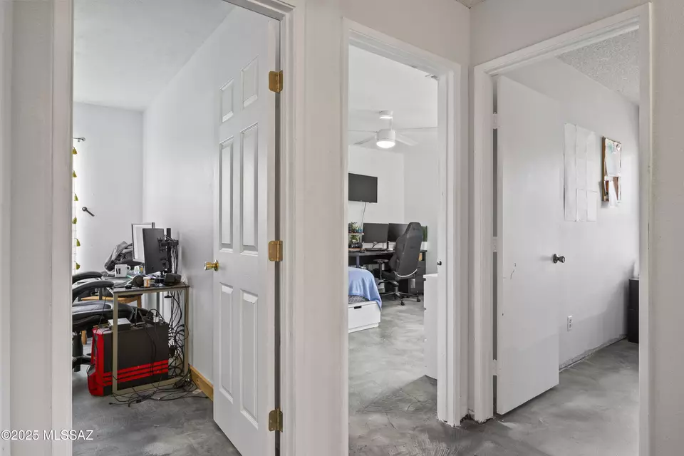 Entry Way - 2801 W Avenida Azahar, Tucson, AZ 85745 photo 1 of 2