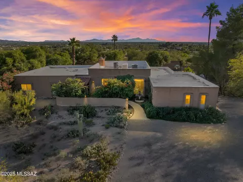 8154 E Knollwood Ter, Tucson, AZ 85750