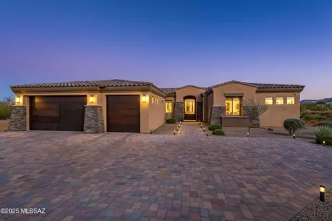 2673 E Homestead Ridge Ct, Sahuarita, AZ 85629