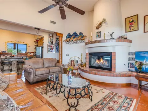 Living - 91 Camino Agave, Elgin, AZ 85611 photo 1 of 4