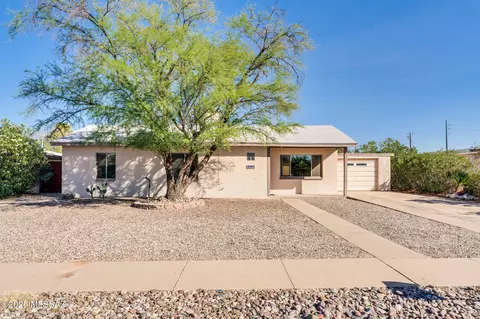 909 S Catalina Ave, Tucson, AZ 85711