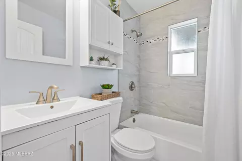 Bath - 4619 E 6th St, Tucson, AZ 85711 photo 1 of 1