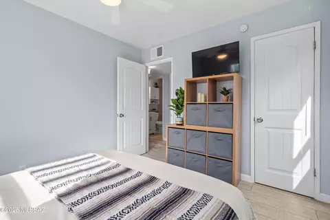 Bedroom - 4619 E 6th St, Tucson, AZ 85711 photo 4 of 4