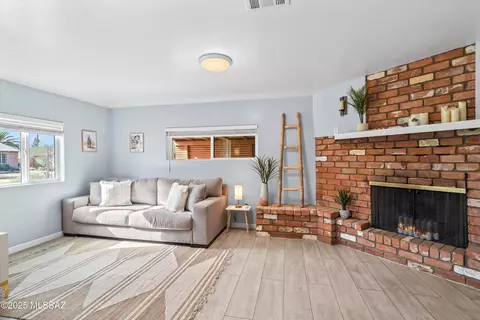 Living - 4619 E 6th St, Tucson, AZ 85711 photo 2 of 4