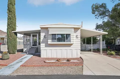 5636 W Circle Z St, Tucson, AZ 85713