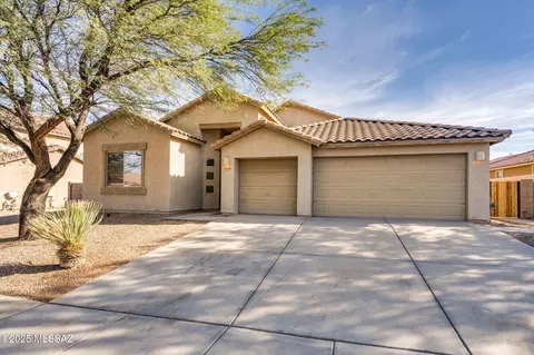 7559 S Evening Wind Dr, Tucson, AZ 85757