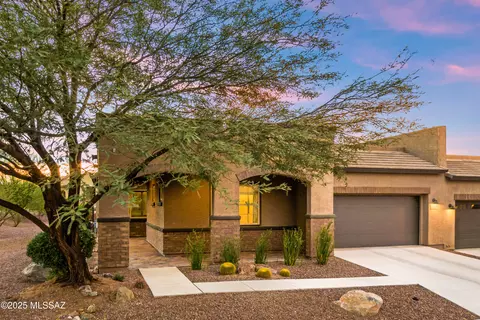 125 E Peralta Canyon Ct, Oro Valley, AZ 85755