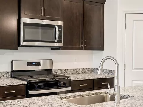 757 W Calle Cubeta, Sahuarita, AZ 85629