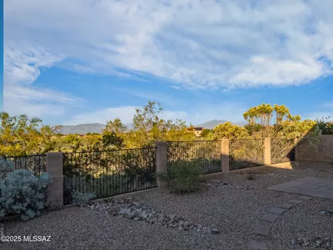 Exterior - 177 E Sycamore View Rd, Vail, AZ 85641 photo 4 of 8