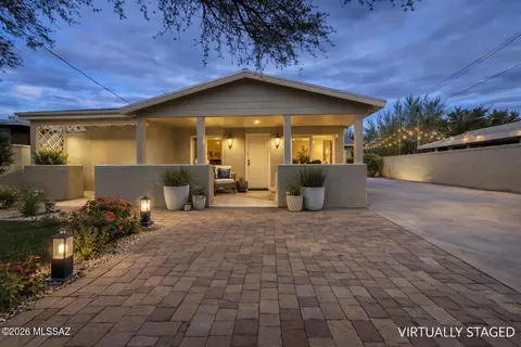 3220 N Romero Rd, Tucson, AZ 85705