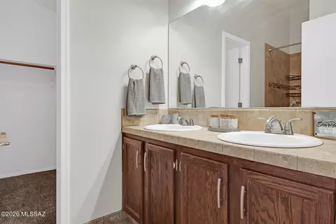 Bath - 6450 E Cyclone Dr, Tucson, AZ 85730 photo 1 of 3