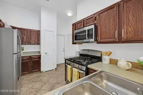 Kitchen - 6450 E Cyclone Dr, Tucson, AZ 85730 photo 1 of 4