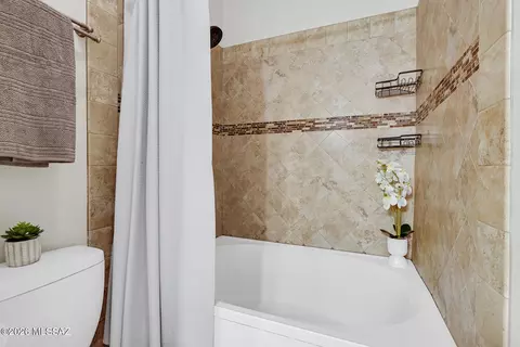 Bath - 6450 E Cyclone Dr, Tucson, AZ 85730 photo 2 of 3